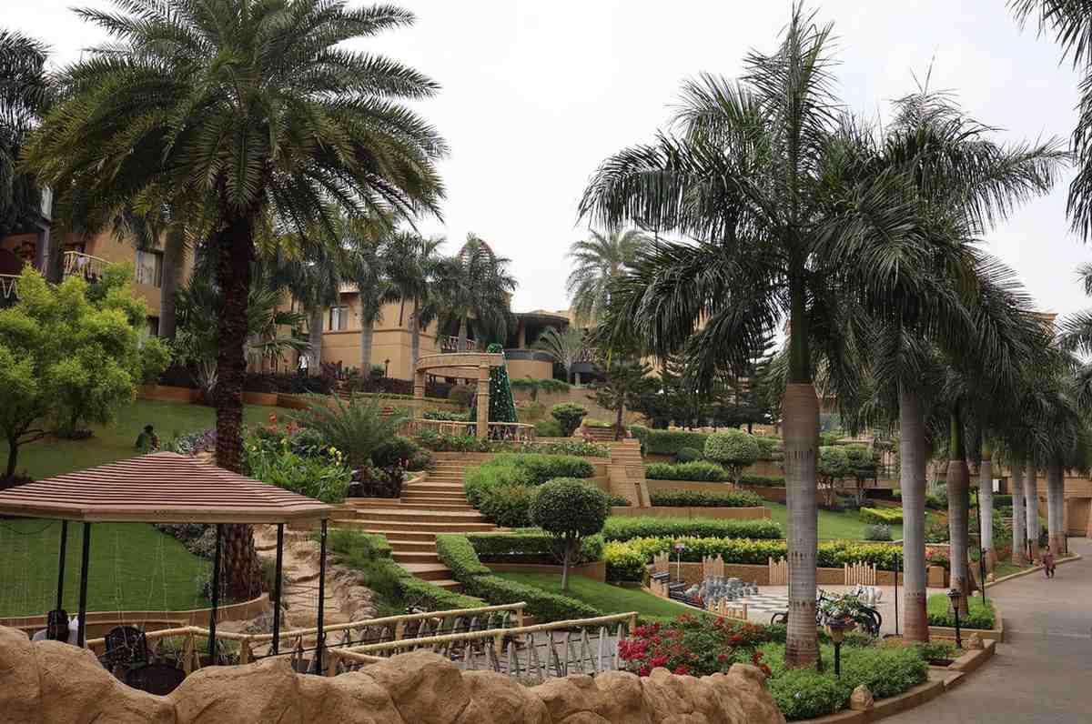 Family resort in pune for holi celebration