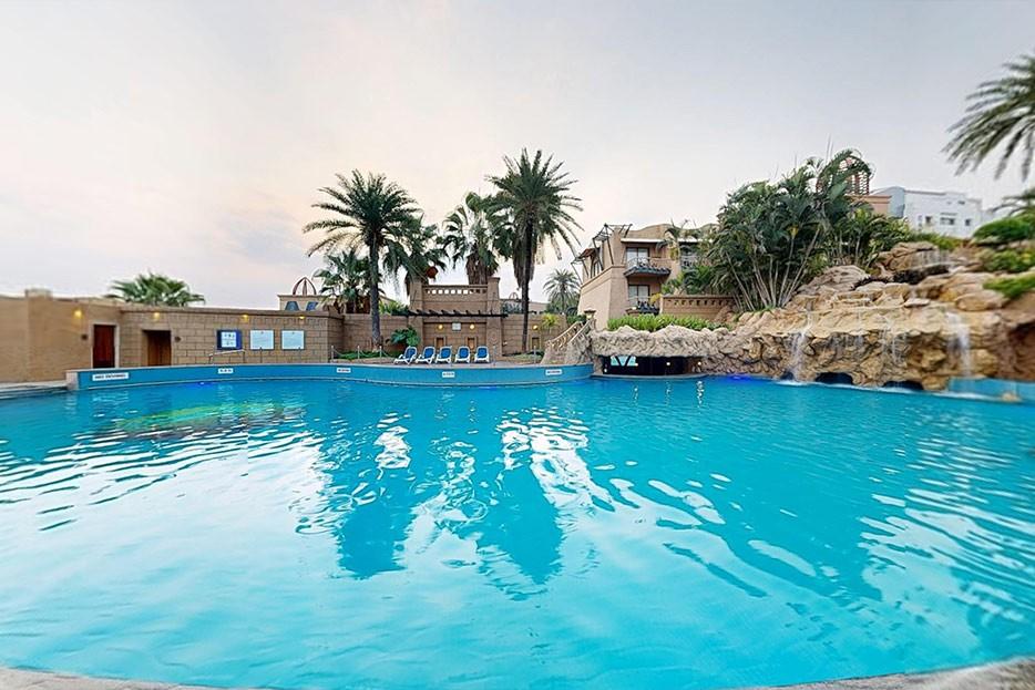 swimming pool in pune