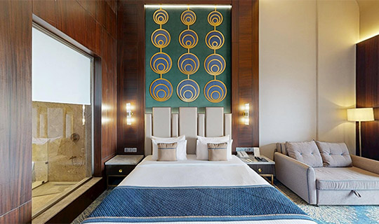 spacious premier hotel rooms in Pune at Corinthians Pune Resort & Club